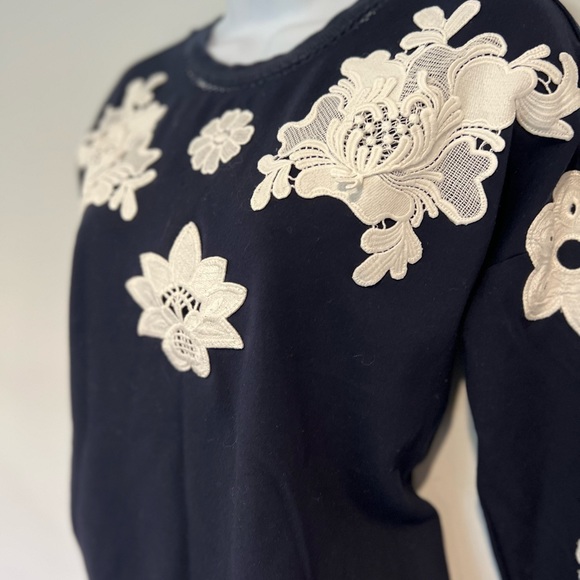 Victoria Beckham Navy Floral and Lace applique sweatshirt XS - Picture 15 of 15